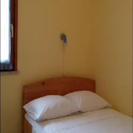 Holiday Kata Apartment *
